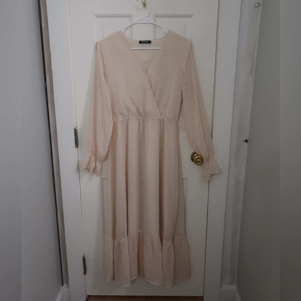 Gorgeous tan dress